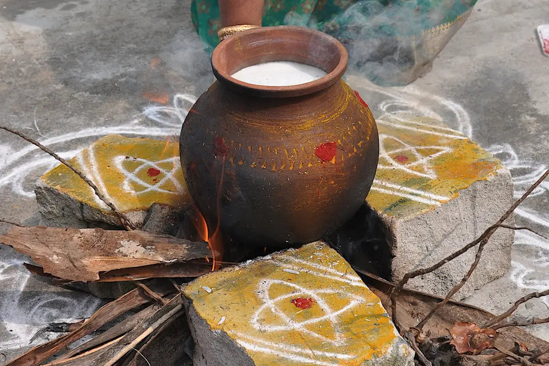 A clay pot sitting on top of a table